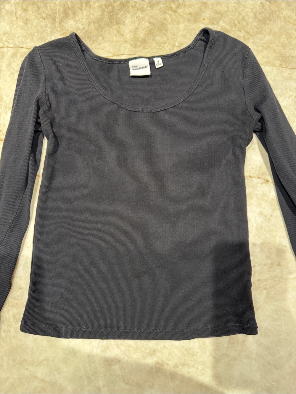 Aritzia Women's Long Sleeve Scoop Neck Top - Charcoal Gray